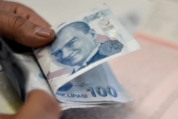 Temmuz Ayında Memur Maaşlarına Üçlü Zam Geliyor: Detaylar ve Beklentiler